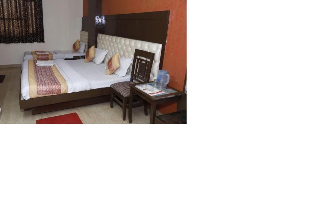 Hotel Vishal New Delhi Buitenkant foto