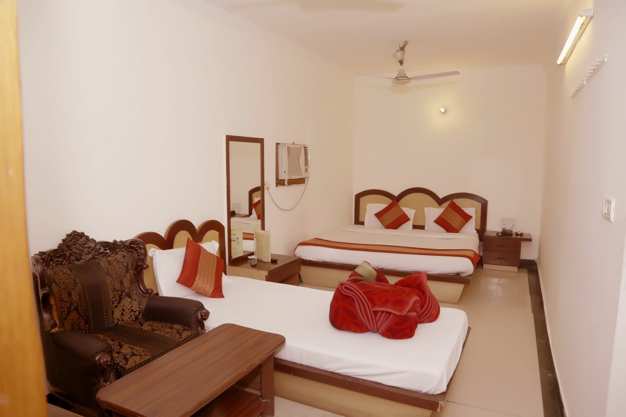 Hotel Vishal New Delhi Buitenkant foto